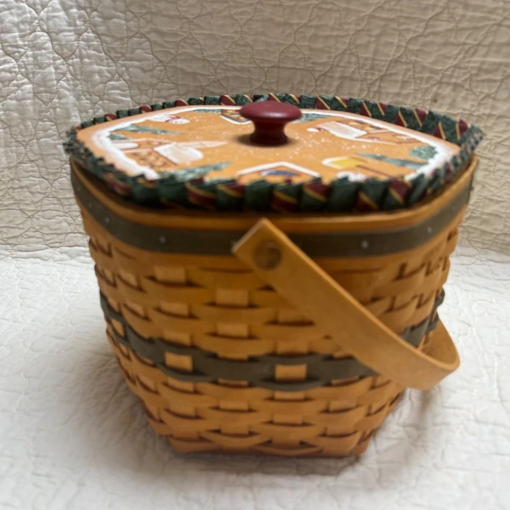 NEW Longaberger 1997 Christmas Collection Basket Painted Lid, Liner, protector